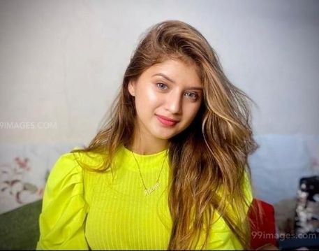Beautiful Arishfa Khan Pic